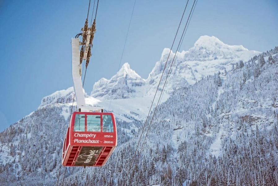 Backpacker Le Petit Baroudeur Vandrarhem Champéry Exteriör bild