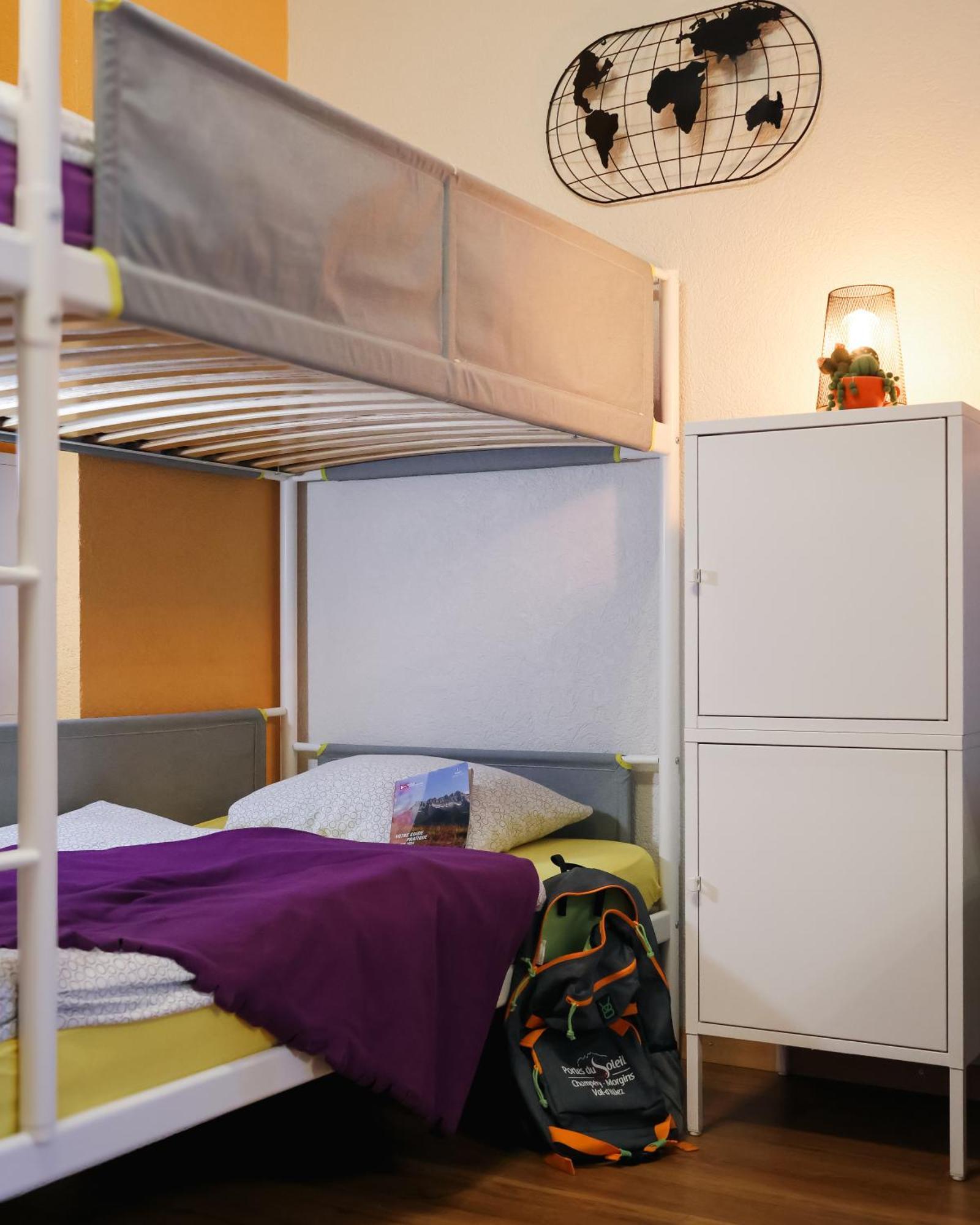 Backpacker Le Petit Baroudeur Vandrarhem Champéry Exteriör bild